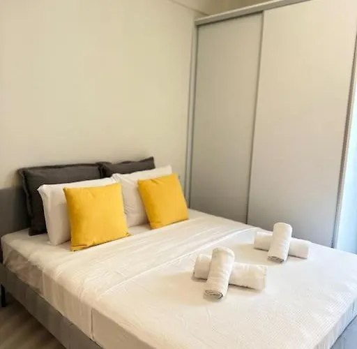 Apartamento Lovely By Thesbnb *